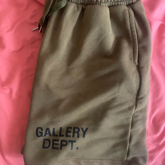 Army Green Gallery Dept Szn 1 Short